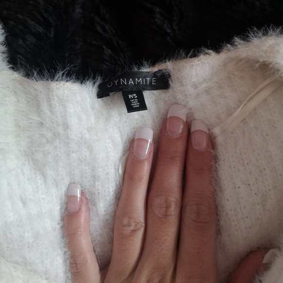 Dynamite Crop Sweater - Picture 2 of 2